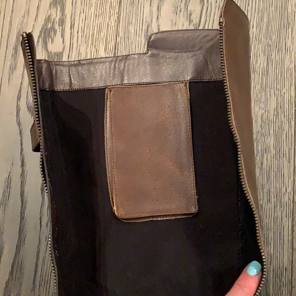 Tall leather w/ interior pockets - Picture 5 of 5